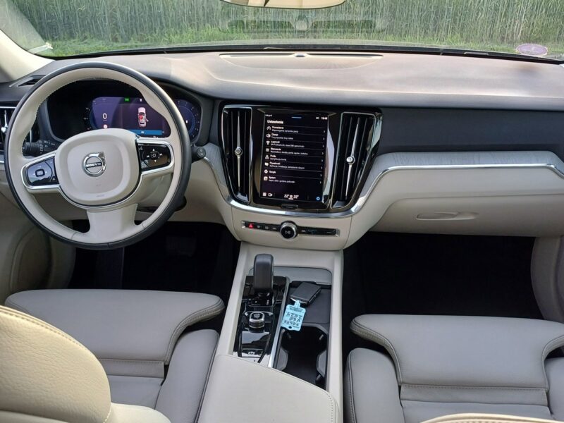 Volvo V60 Mild Hybrid Przebieg: 12.500 km II (2018-)