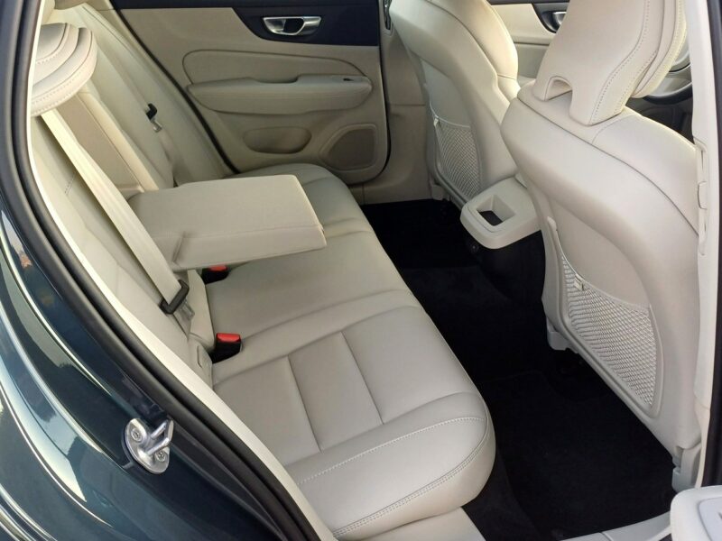 Volvo V60 Mild Hybrid Przebieg: 12.500 km II (2018-)