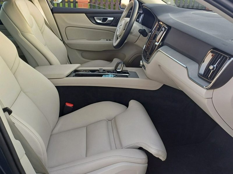 Volvo V60 Mild Hybrid Przebieg: 12.500 km II (2018-)
