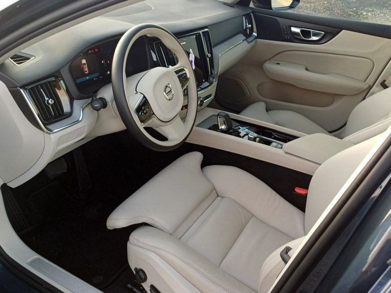 Volvo V60 Mild Hybrid Przebieg: 12.500 km II (2018-)
