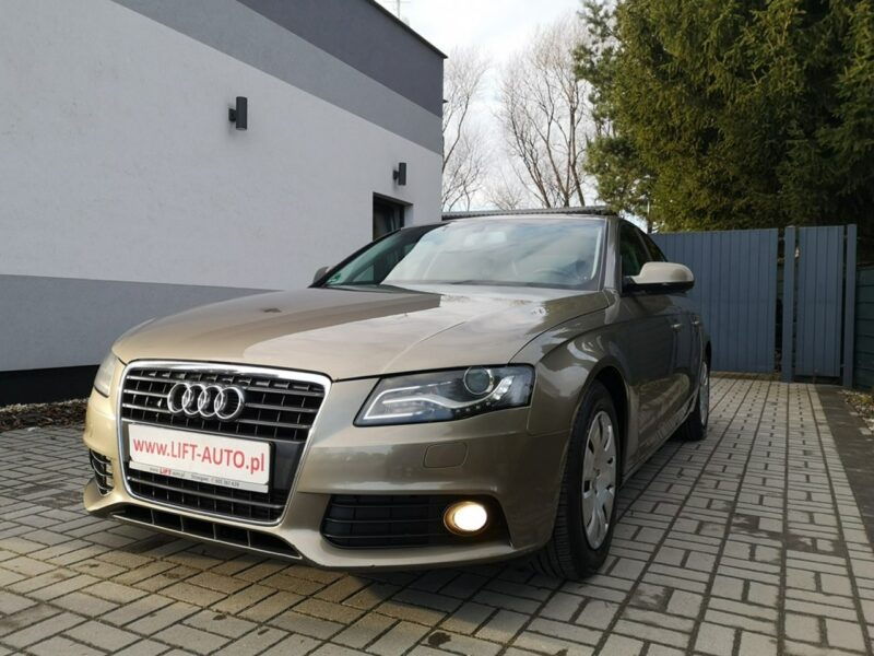 Audi A4 2.0TDI 136KM Klimatronik Tempomat Ledy Bi xenon Serwis Gwarancja B8 (2007-2015)