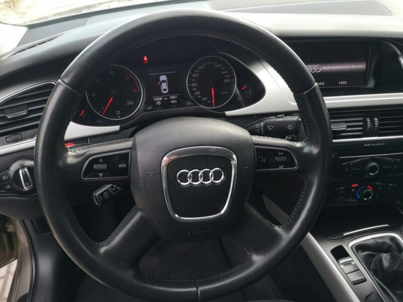 Audi A4 2.0TDI 136KM Klimatronik Tempomat Ledy Bi xenon Serwis Gwarancja B8 (2007-2015)