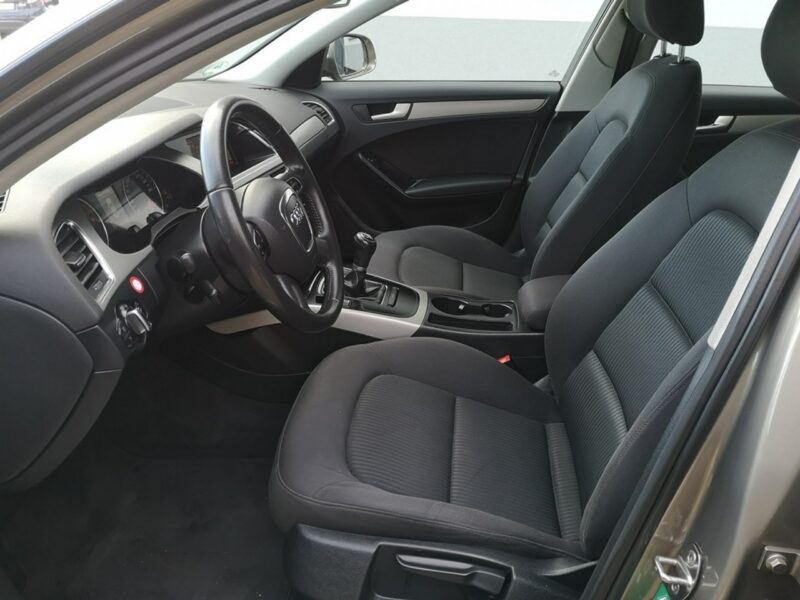 Audi A4 2.0TDI 136KM Klimatronik Tempomat Ledy Bi xenon Serwis Gwarancja B8 (2007-2015)