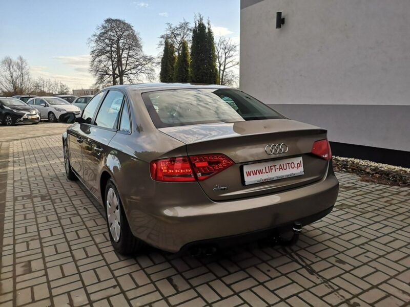 Audi A4 2.0TDI 136KM Klimatronik Tempomat Ledy Bi xenon Serwis Gwarancja B8 (2007-2015)