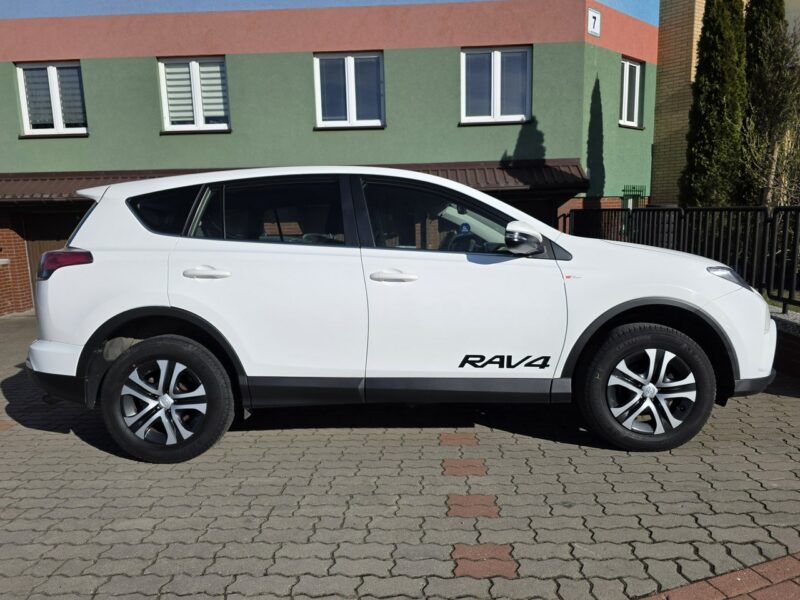 Toyota RAV-4 Gwarancja BEZWYPADKOWE 4x4 Serwis ASO TOYOTA Salon Polska V (2018)
