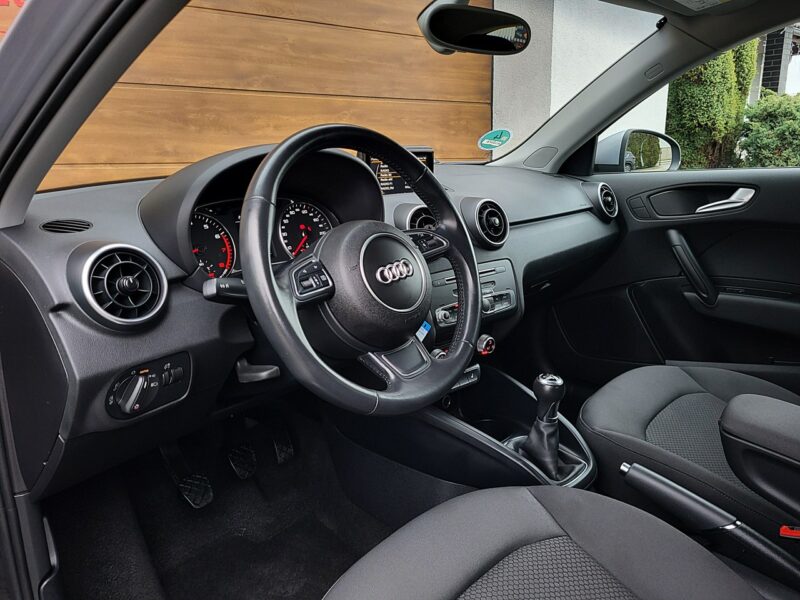 Audi A1 serwis ASO, S Line, Full Led 8X (2010-)