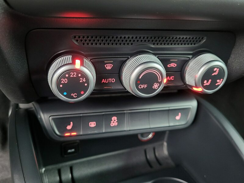 Audi A1 serwis ASO, S Line, Full Led 8X (2010-)