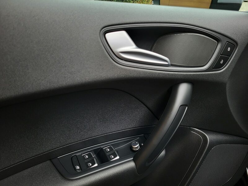 Audi A1 serwis ASO, S Line, Full Led 8X (2010-)