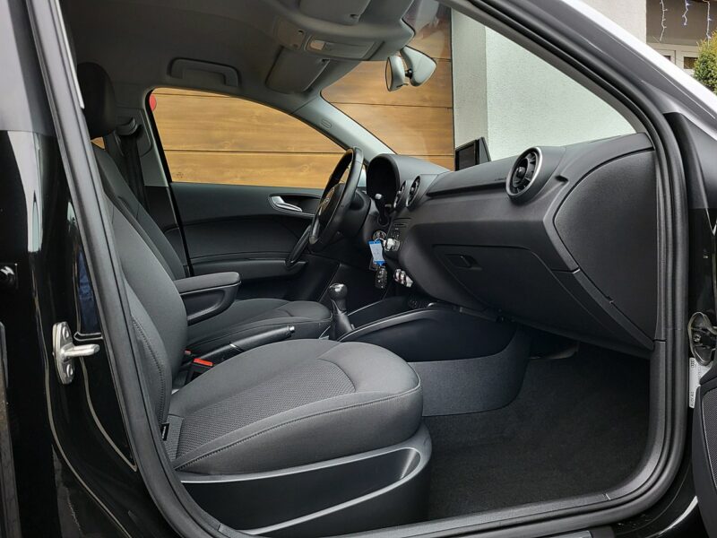 Audi A1 serwis ASO, S Line, Full Led 8X (2010-)