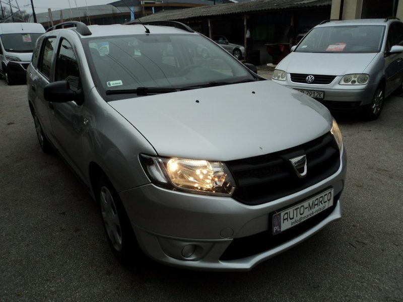 Dacia Logan sprzedam ładnego LOGANA z 2015r 1,2 B+GAZ nowy z 23r II (2012-2020)