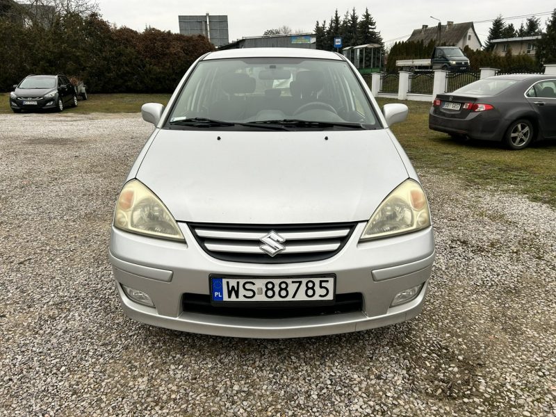 Suzuki Liana