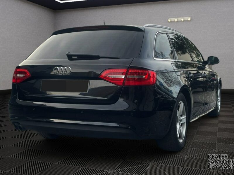 Audi A4 2.0 TDI/Skórzana tapicerka/Navi/MMI/Bixenon/Podgrzewane fotele B8 (2007-2015)
