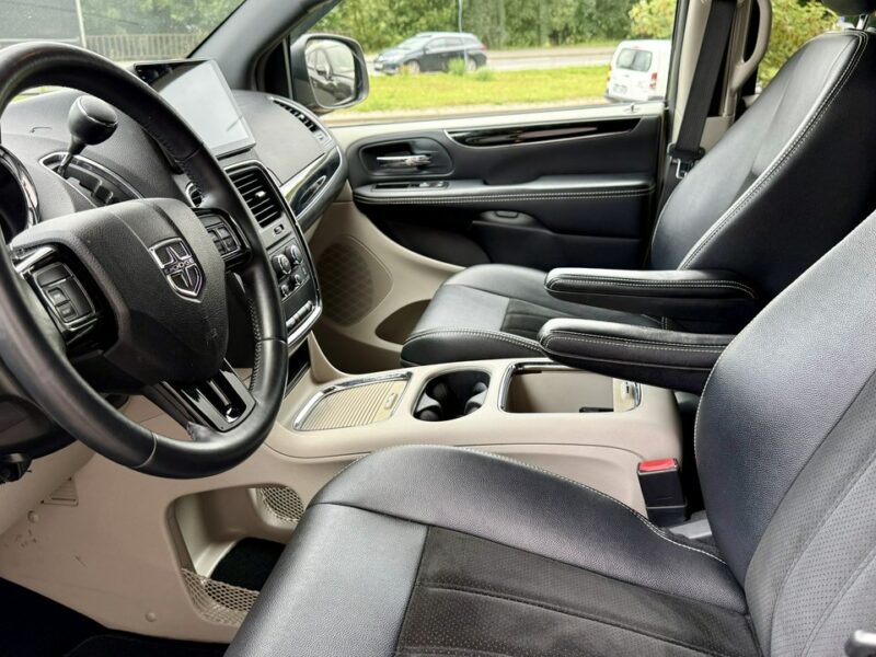 Dodge Grand Caravan 30Th/Skóra+Alcantara/Kamera cofania/Android/7os/Alu17 V (2007-)