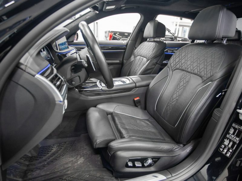 BMW 740 xDrive 320KM M-Sport. 22 000 km! Masaże. Skrętna oś. ACC. G12 (2015-...)