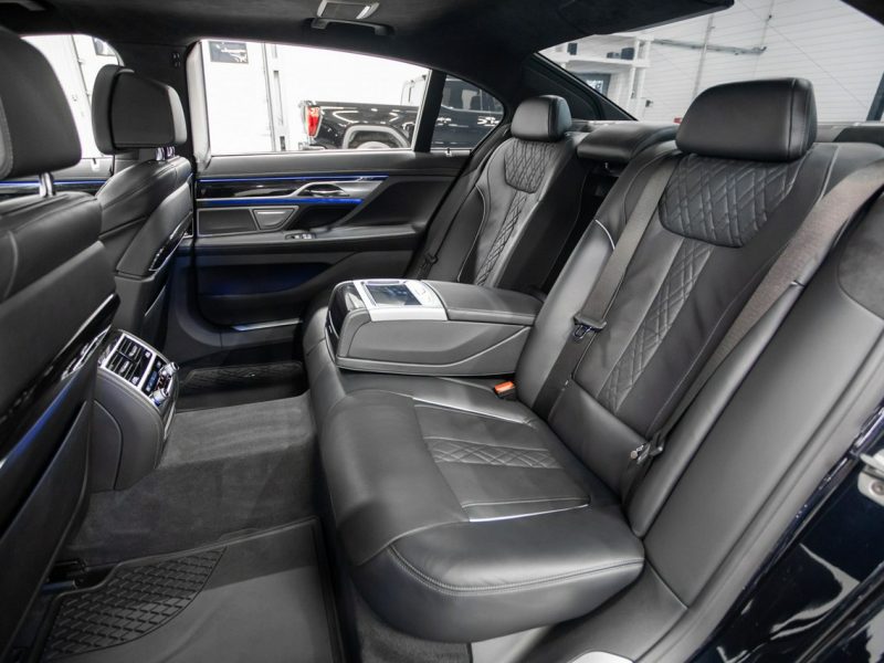 BMW 740 xDrive 320KM M-Sport. 22 000 km! Masaże. Skrętna oś. ACC. G12 (2015-...)