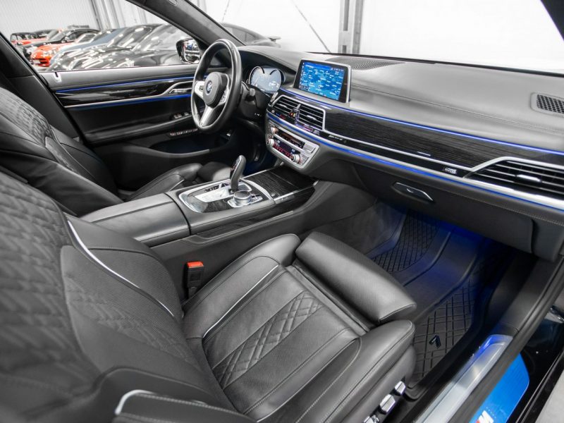 BMW 740 xDrive 320KM M-Sport. 22 000 km! Masaże. Skrętna oś. ACC. G12 (2015-...)