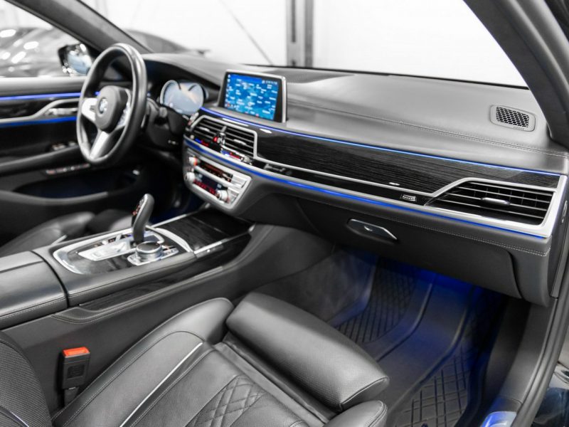 BMW 740 xDrive 320KM M-Sport. 22 000 km! Masaże. Skrętna oś. ACC. G12 (2015-...)