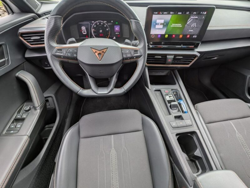 Cupra Formentor Oświetlenie ambiente, auto jak NOWE