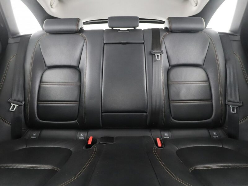 Jaguar F-PACE 20d Automat AWD Portfolio Panorama Tempomat Skóra Bi-Xenon Kamera PDC