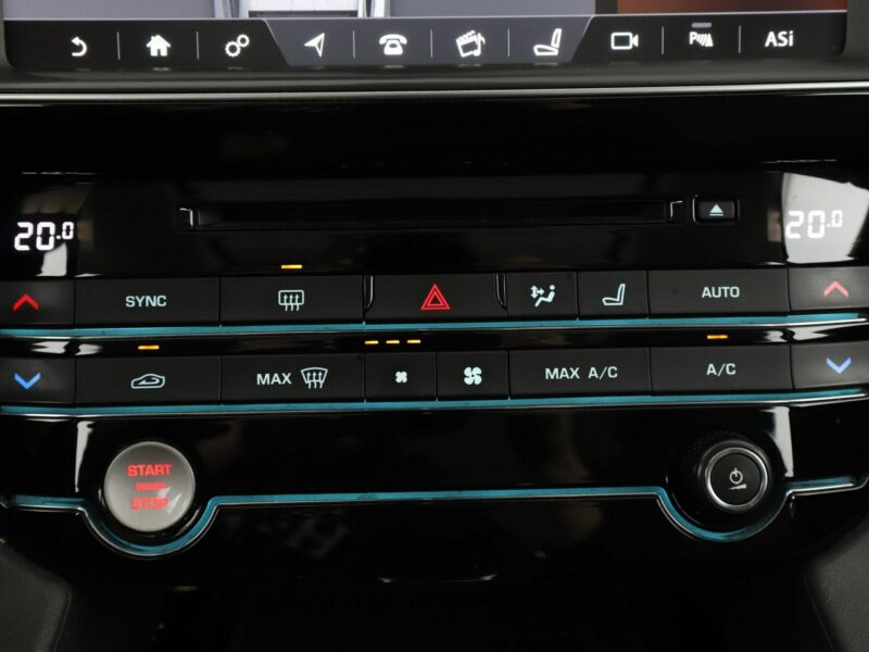 Jaguar F-PACE 20d Automat AWD Portfolio Panorama Tempomat Skóra Bi-Xenon Kamera PDC