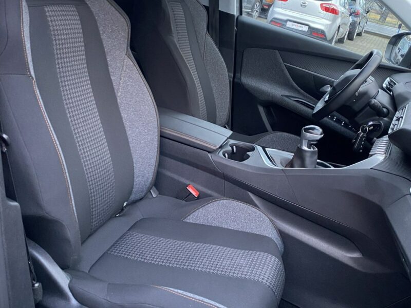 Peugeot 3008 Niski Przebieg, Navi, Tempomat, Po pełnym serwisie! II (2016-)