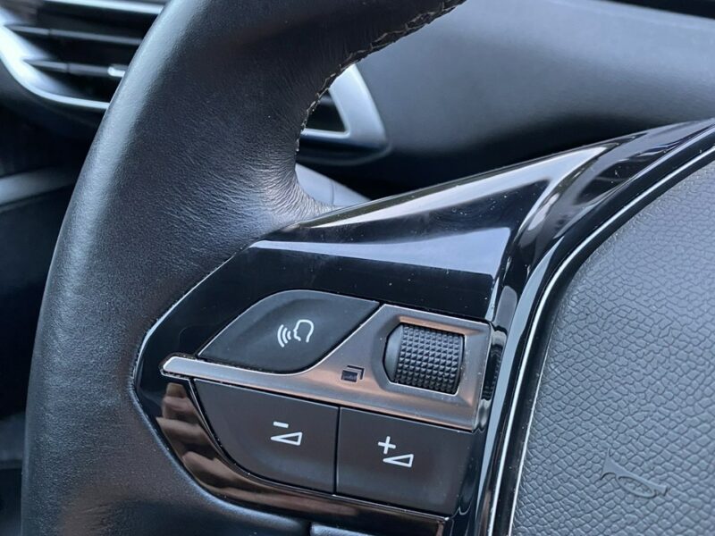 Peugeot 3008 Niski Przebieg, Navi, Tempomat, Po pełnym serwisie! II (2016-)