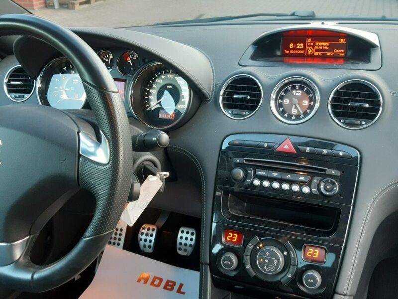 Peugeot RCZ