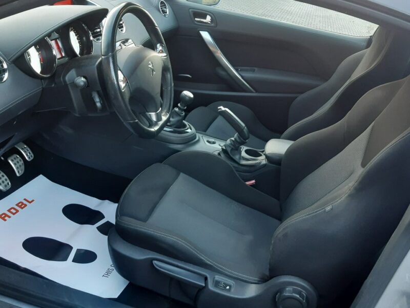 Peugeot RCZ