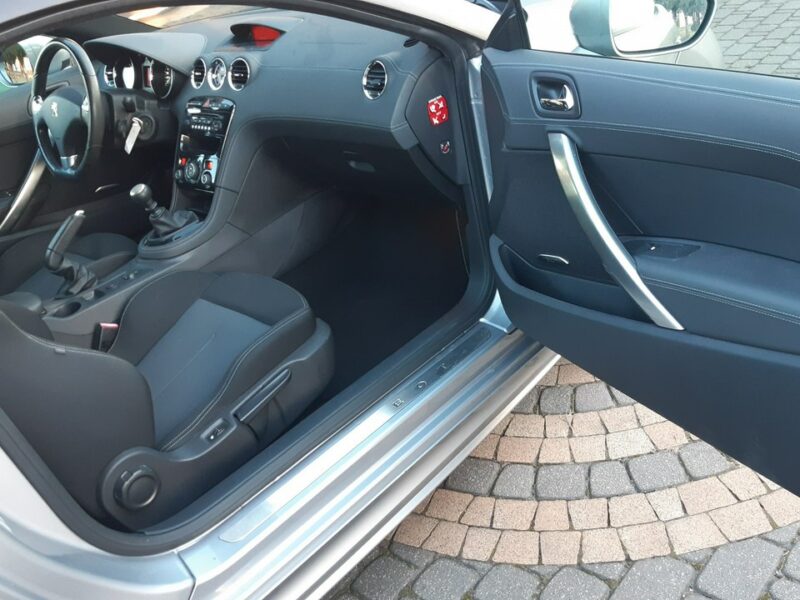 Peugeot RCZ