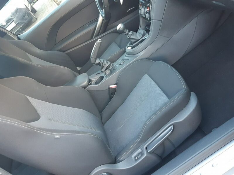 Peugeot RCZ