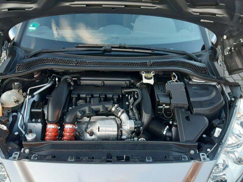 Peugeot RCZ