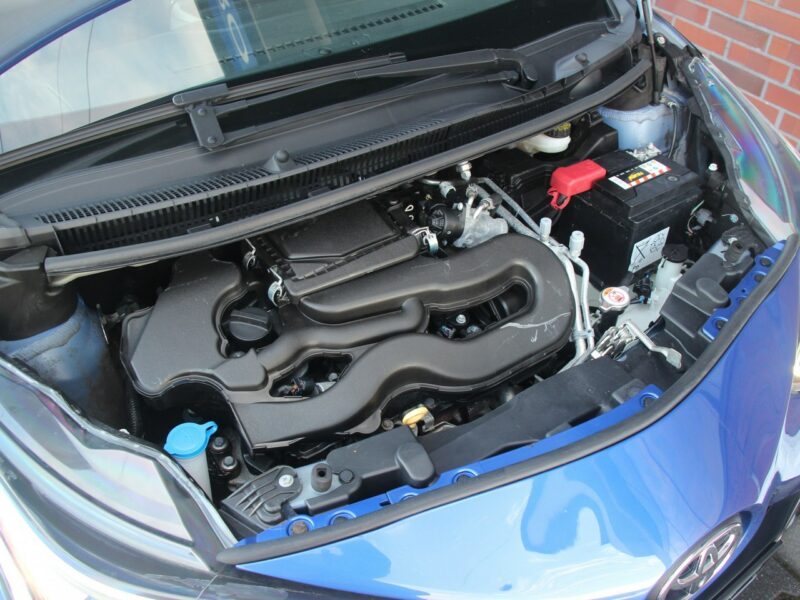 Toyota Aygo Automat*Navi*Radar*AsysToru*Klimatr*Kamera*Led*Alu*GrzFot*Gwar VGS!!! II (2014-)