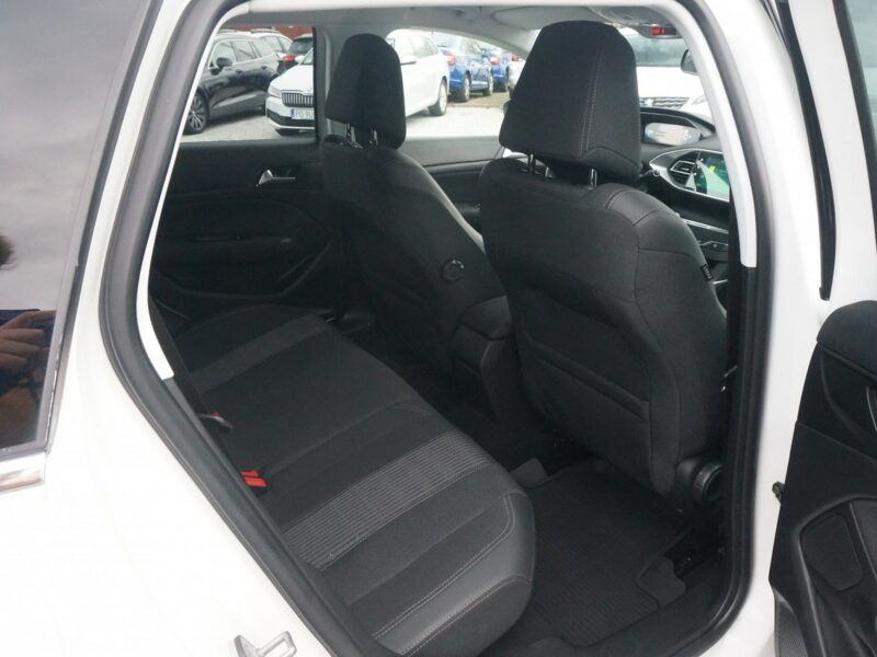 Peugeot 308 1.5 BlueHDi/130 KM Allure Pack Salon PL Fvat 23% PO2UH44 T9 (2014-2021)
