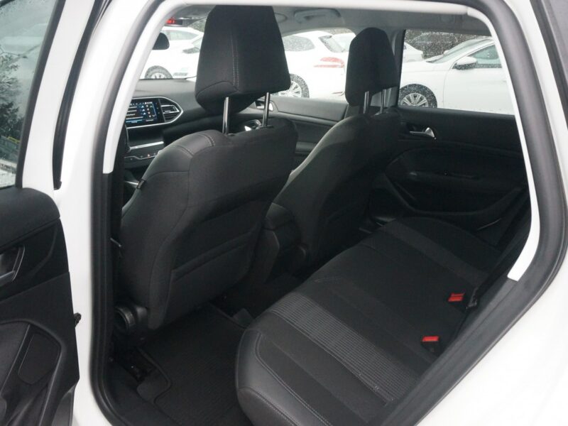 Peugeot 308 1.5 BlueHDi/130 KM Allure Pack Salon PL Fvat 23% PO2UH46 T9 (2014-2021)