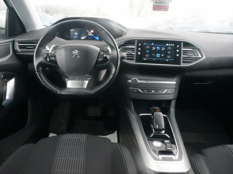 Peugeot 308 1.5 BlueHDi/130 KM Allure Pack Salon PL Fvat 23% PO2UH47 ## T9 (2014-2021)