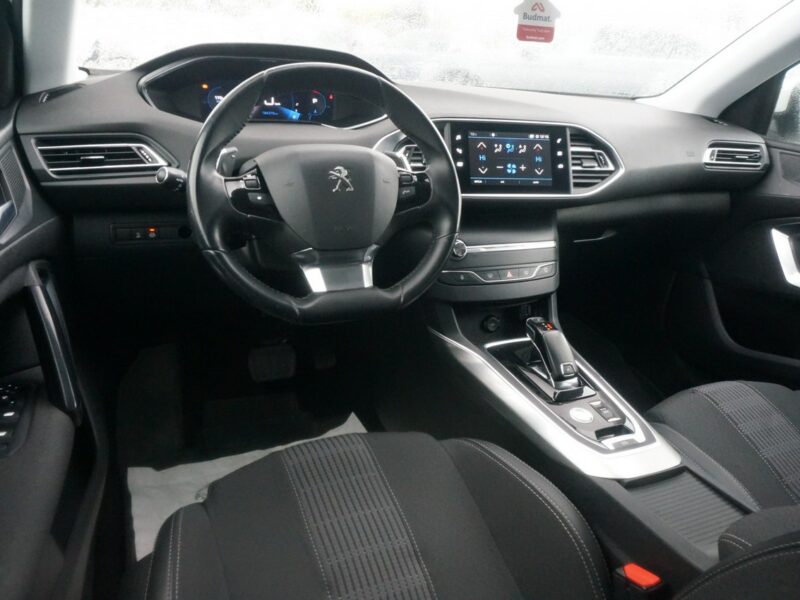 Peugeot 308 1.5 BlueHDi/130 KM Allure Pack Salon PL Fvat 23% PO2UH47 ## T9 (2014-2021)