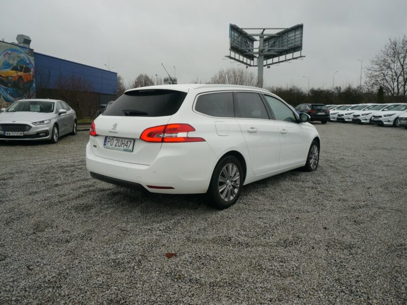 Peugeot 308 1.5 BlueHDi/130 KM Allure Pack Salon PL Fvat 23% PO2UH47 ## T9 (2014-2021)