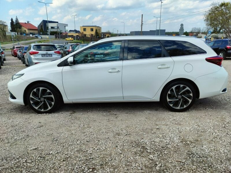 Toyota Auris Automat* Super stan* II (2012-)