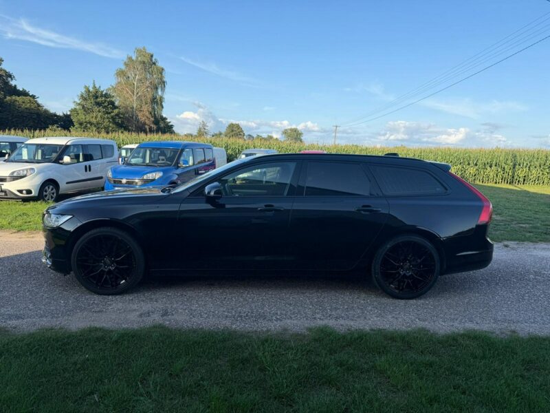Volvo V90 Momentum 2.0 T 254KM Benzyna Aktywny Tempomat