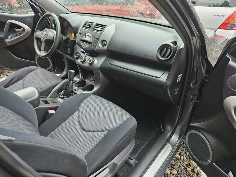 Toyota RAV-4 4 x4 / Krajowy / Klimatyzacja III (2006-2012)