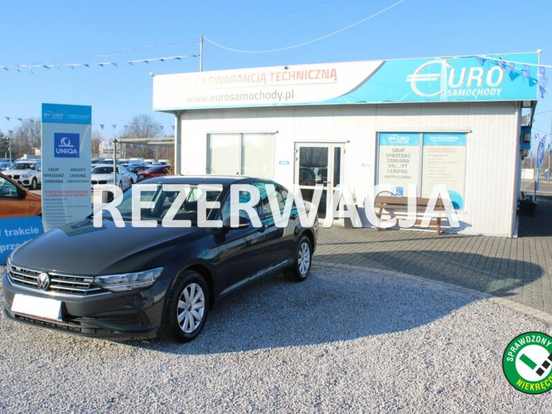 Volkswagen Passat ESSENCE LED F-vat Salon Polska Gwarancja B8 (2014-2023)