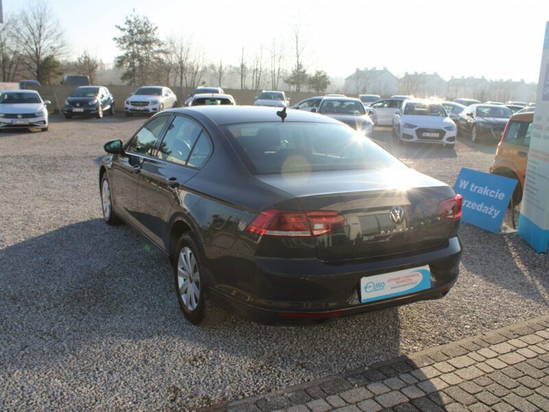 Volkswagen Passat ESSENCE LED F-vat Salon Polska Gwarancja B8 (2014-2023)