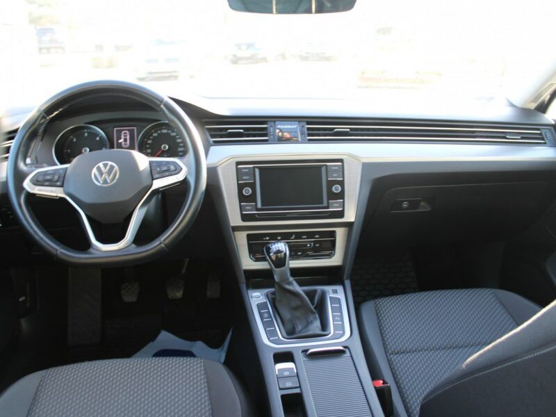 Volkswagen Passat ESSENCE LED F-vat Salon Polska Gwarancja B8 (2014-2023)