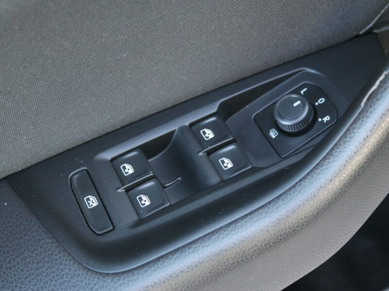 Volkswagen Passat ESSENCE LED F-vat Salon Polska Gwarancja B8 (2014-2023)
