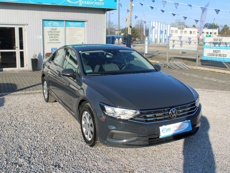 Volkswagen Passat ESSENCE LED F-vat Salon Polska Gwarancja B8 (2014-2023)