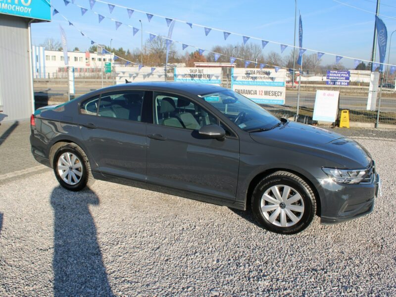 Volkswagen Passat ESSENCE LED F-vat Salon Polska Gwarancja B8 (2014-2023)