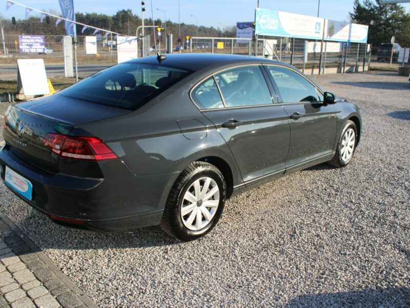 Volkswagen Passat ESSENCE LED F-vat Salon Polska Gwarancja B8 (2014-2023)