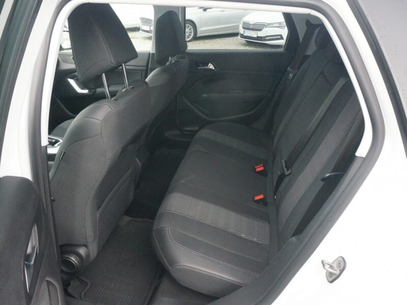 Peugeot 308 1.5 BlueHDi/130 KM Allure Pack Salon PL Fvat 23% PO1UH28 T9 (2014-2021)
