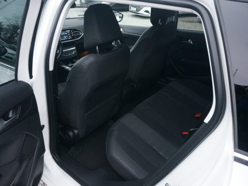 Peugeot 308 1.5 BlueHDi/130 KM Allure Pack Salon PL Fvat 23% PO2UH49 T9 (2014-2021)