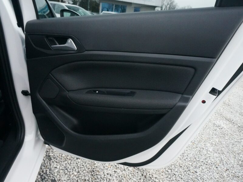 Peugeot 308 1.5 BlueHDi/130 KM Allure Pack Salon PL Fvat 23% PO2UH49 T9 (2014-2021)